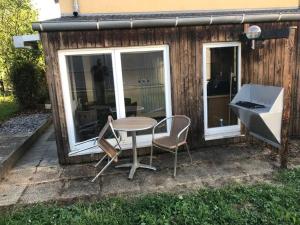 Logement avec piscine