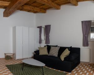 One-Bedroom Apartment room in Pécsely House Apartman