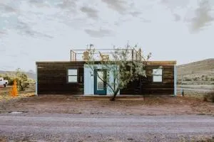New Moonlight Ridge-Shipping Container Home - Марфа