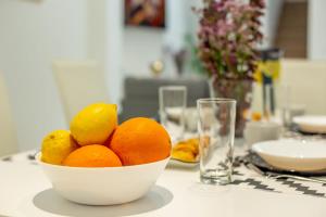 New! La Casa del cerrajero