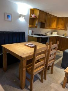 Braunton Breaks - The Cwtch