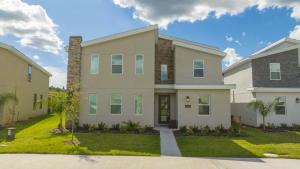 Gorgeous 9Bd with Pool and GameRoom at Champions Gate 9088