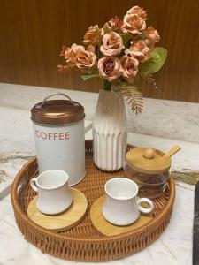 Apto com piscina aquecida próx ao centro