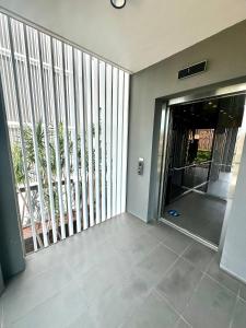 Chic 1BR Walk to Coogee Sands & Hospital
