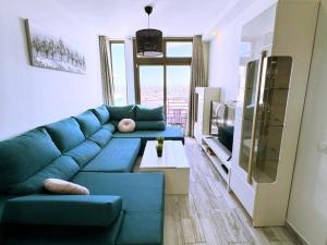 Bohemian Holiday Home Next to Yumbo