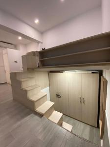 NINA, a centrally located summery studio apartment