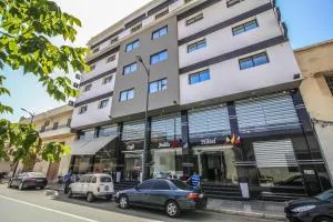 Hotel Jedda - 乌季达