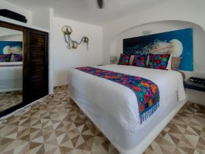 Casa Galeria Beach Front 9