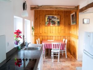 Gîte paisible pour 6 pers. près du zoo de la Flèche, avec jardin, barbecue et WiFi - FR-1-410-126