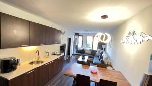 ALTITUDE MOUNTAIN APARTMENTS ASPEN at GONDOLA BANSKO