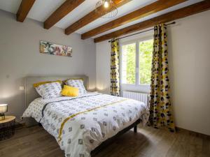Maisons de vacances Maison perigourdine renovee, 3 chambres, grand jardin, proche Sarlat et sites touristiques - FR-1-616-211 : photos des chambres