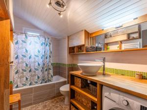 Maison au Centre - 8 Pers - WIFI, Terrasses, Proche Commerces - FR-1-521-232