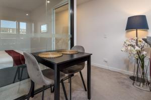 Modern 1-Bed Apartment With Pool And Sauna