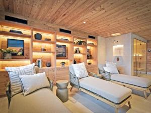 Chalets Chalet luxueux avec piscine interieure et sauna - 5 chambres, 12 pers., proche commerces et pistes - FR-1-613B-44 : photos des chambres