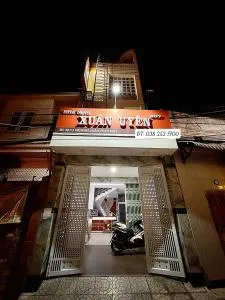 Xuân Uyên Hotel - Binh Hung