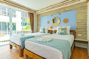 Arkbar Beach Club & Resort