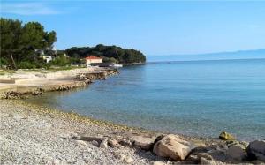 Apartments Renatare - close to the sea with parking