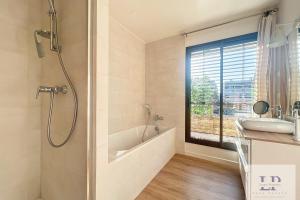 Maisons de vacances Quiet house with bright and big spaces : photos des chambres