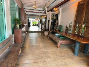 Tanwa Suite - MRT Ratchadapisek