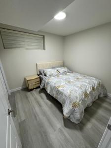 Brand new 2 Bedrooms modern guest suite with separate entrance