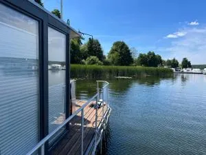 Hausboot STEHEND Grey Pearl - 新格洛布索