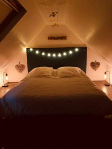 Maisons de vacances Guest House proche Disneyland Paris Piscine ouverte en saison estivale : photos des chambres