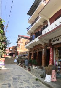 Shristi Hotel & Lodge