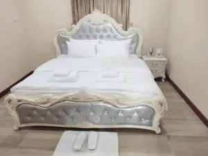 close - Ban Lum Than