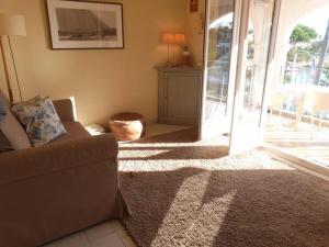 PCOGPETS Appartement avec belle vue Marina et piscine à Port-Cogolin