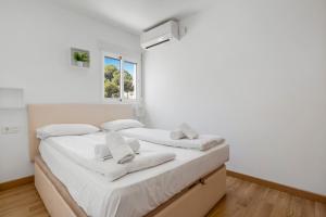 Seaview family apartment by Costarentals - Ref 107