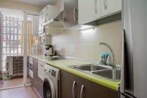 Seaview family apartment by Costarentals - Ref 107