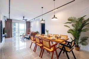 PV20 4 Bedroom Kids Friendly Home by Feel Home