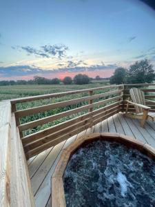 La Cabane dans les Arbres - Les Pieds dans le Pré