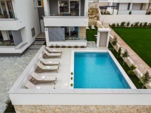 Apartments Mare B with pool