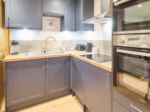 Host & Stay - Oak Barn