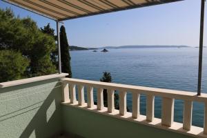 Beachfront apartments Dida - Seget Vranjica