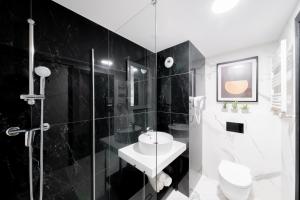 Lulu Apartments - ROSA - studio hotelowe z klimatyzacją i konsolą PS4 - Solny Resort