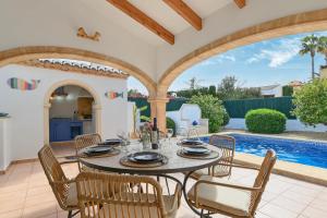 Arearea by Aguilarent