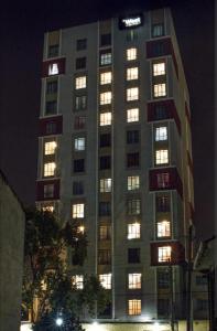 LN NEWLY FURNISHED WEST SUITE APARTMENTs