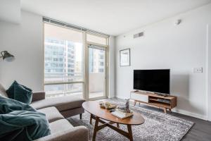 Tysons Corner 1br w pet grooming salon nr subway WDC-812