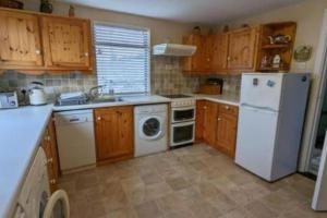 Stoney Grove - Ring of Kerry