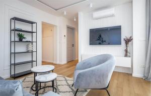 Lovely Apartment In Sveti Filip I Jakov 