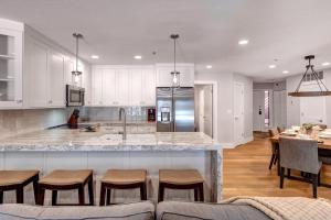 SILVER CLIFF VILLAGE 103 condo