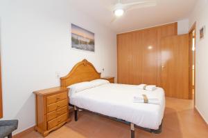 Global Properties, Planta Baja con Piscina en Canet de Berenguer