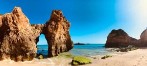 Seaview Elegant Apartment - Balcony Facing Beach & Garage - Praia da Rocha