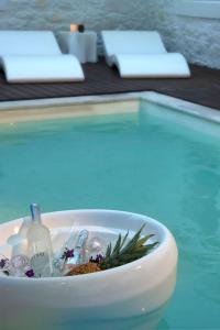 Stunning 4Bed Villa with Pool in Kalafatis Spilia