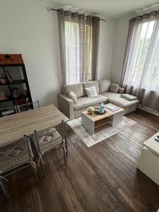 Appartements Logement calme + stationnement : photos des chambres