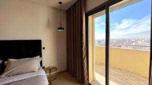 Marvelous Center Spot - 3 Bedrooms