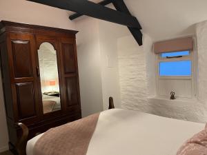 The Coach House Newcastle Emlyn