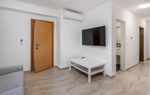 Lovely Apartment In Sv,juraj